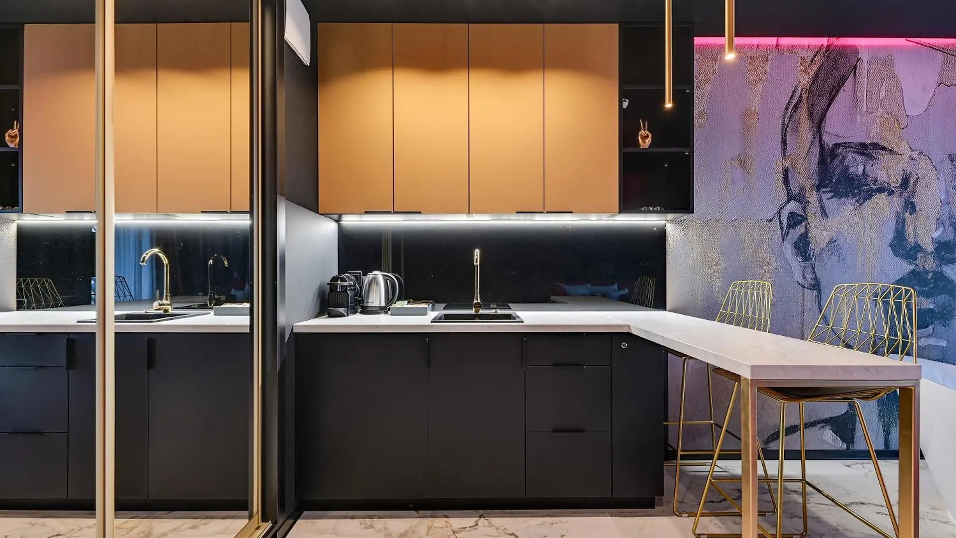 Glamorous Jacuzzi Suite By Downtown Apartments Gdansk Poland