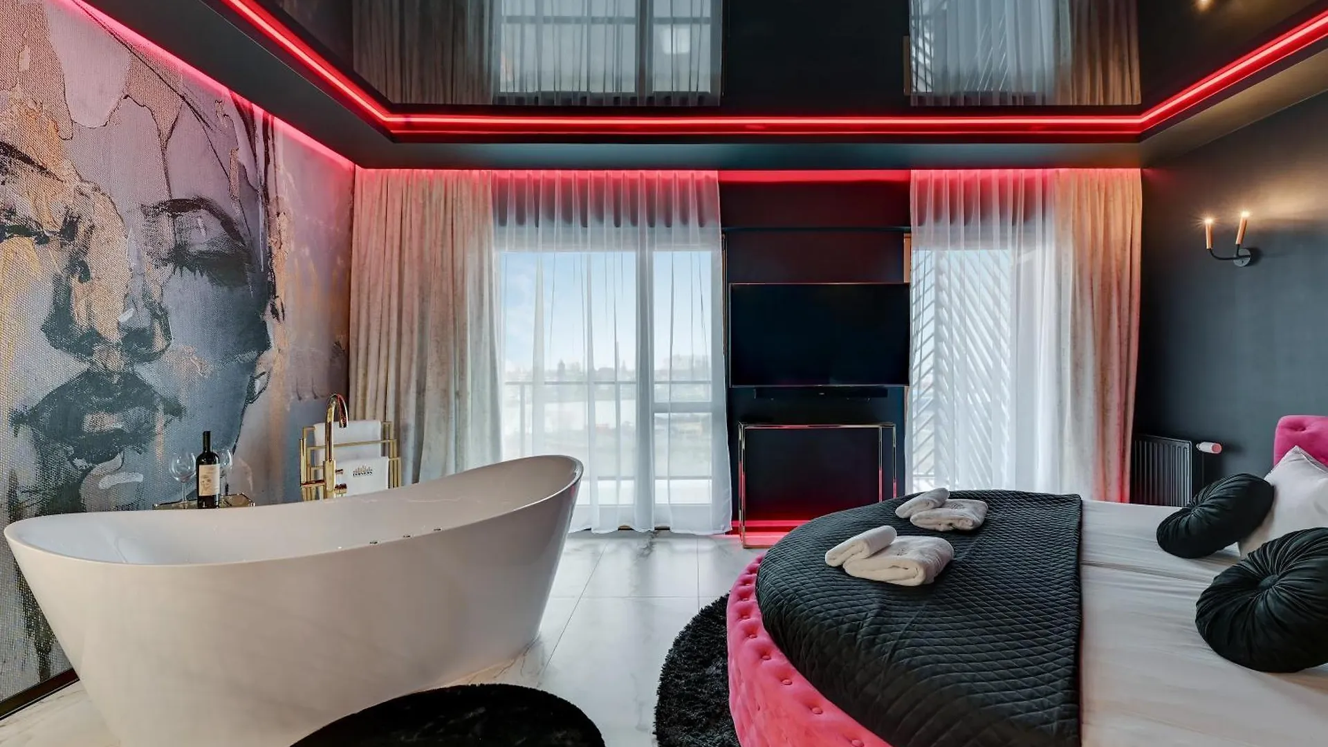 Glamorous Jacuzzi Suite By Downtown Apartments Gdansk 0*,  Poland