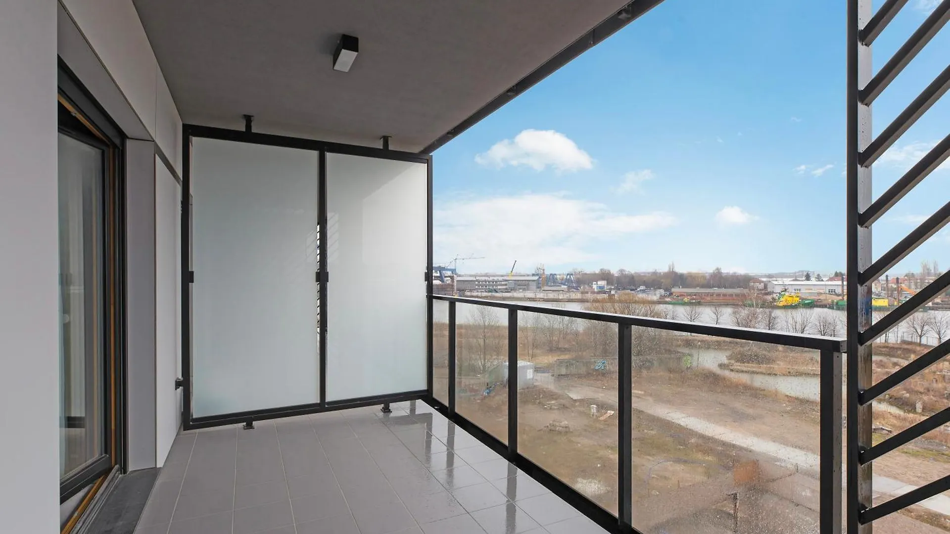 Glamorous Jacuzzi Suite By Downtown Apartments Gdansk Poland
